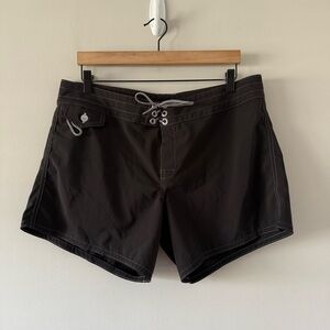 Birdwell Beach Britches 405 Board Shorts Womens 14 Black 6" Inseam Beach Surfing